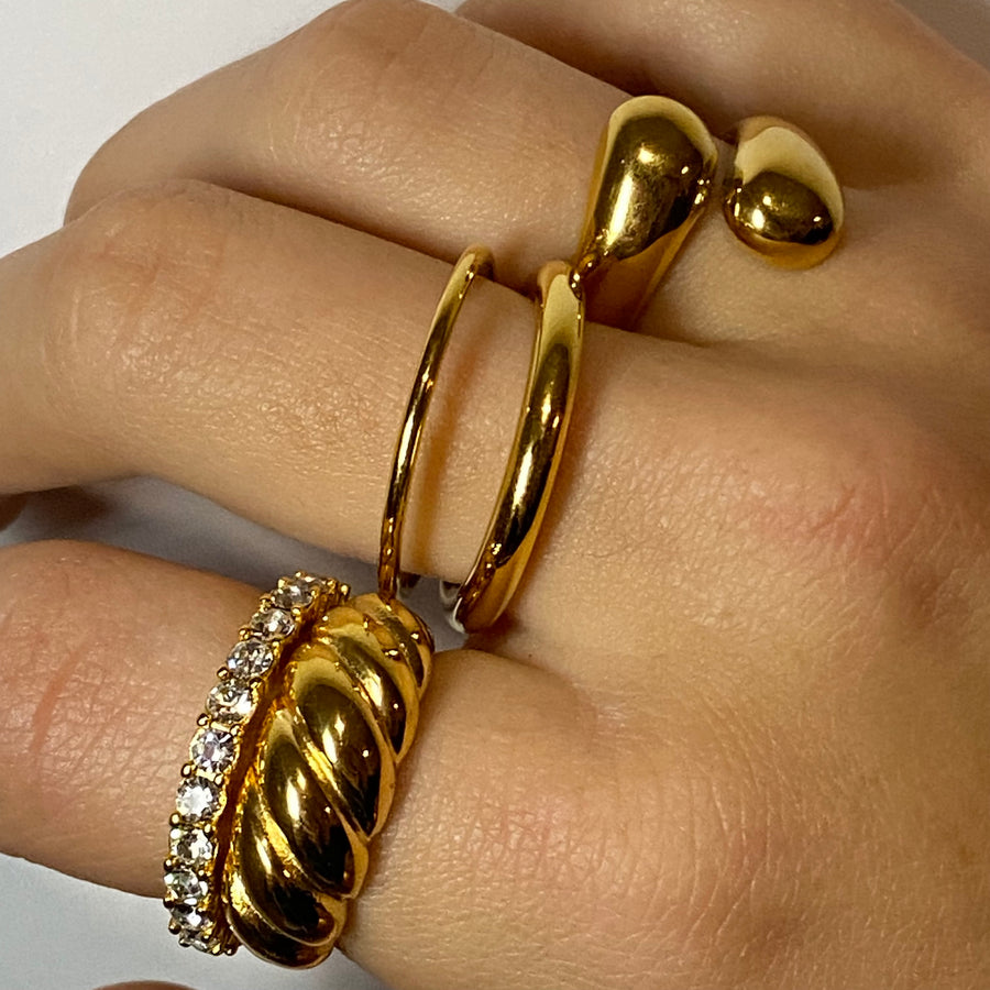 Classic Croissant Ring